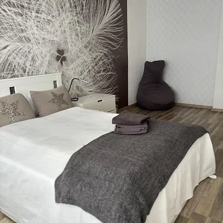 Modernes Ruhiges Bei Kassel - Ganzes Mit 4 Schlafzimmern, Sauna & Garten * Niedenstein