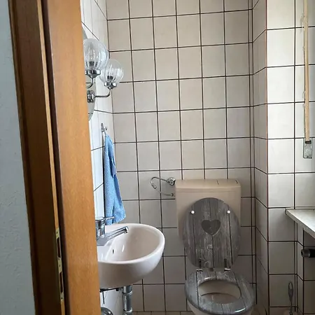 Modernes Ruhiges Bei Kassel - Ganzes Mit 4 Schlafzimmern, Sauna & Garten *