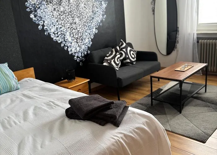 Modernes Ruhiges Landhaus Bei Kassel - Ganzes Ferienhaus Mit 4 Schlafzimmern, Sauna & Garten Holiday home