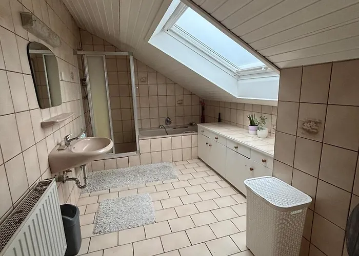 Holiday home Modernes Ruhiges Landhaus Bei Kassel - Ganzes Ferienhaus Mit 4 Schlafzimmern, Sauna & Garten Niedenstein